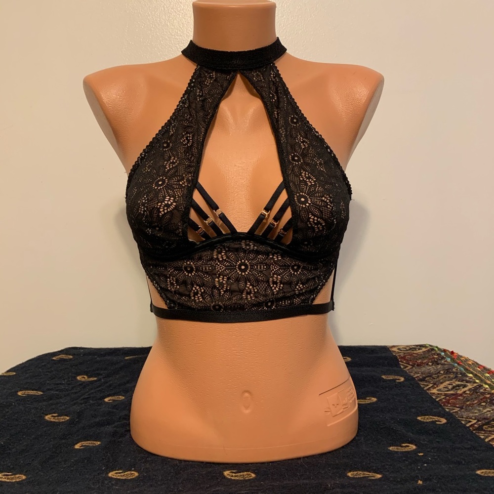 Victoria’s Secret Very Sexy Strap Halter Bralette